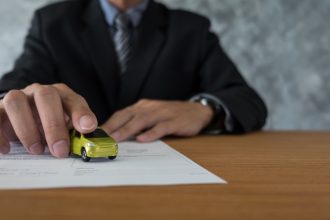 Vendre sa voiture en l’état : quelles précautions prendre pour éviter les litiges ?